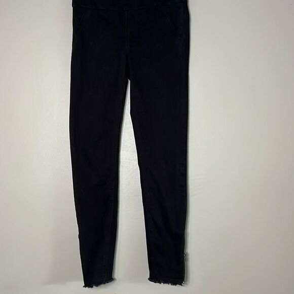 New York & Company pull on style denim skinny jeans size small - Picture 2 of 7